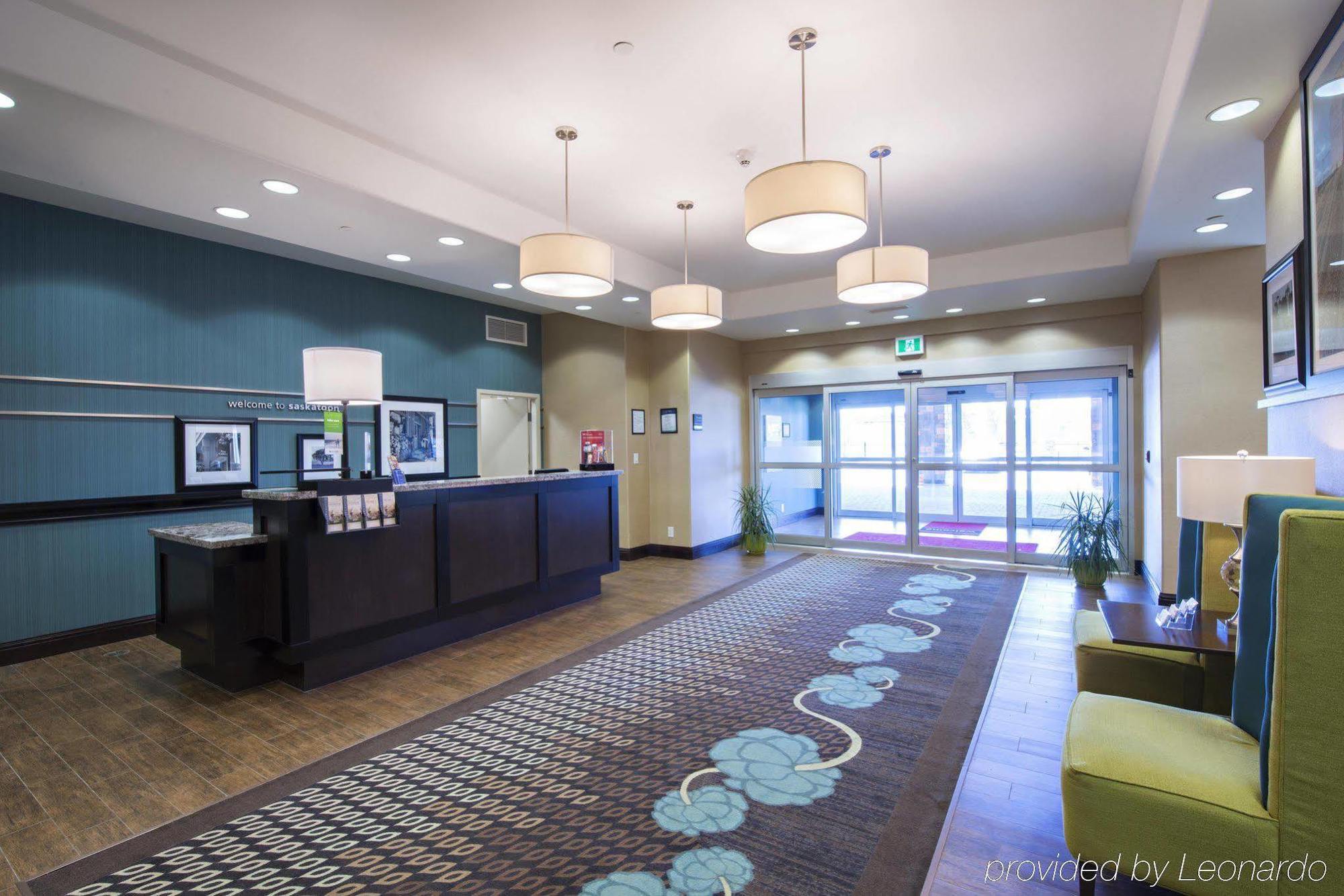 Hampton Inn Saskatoon South Exterior photo
